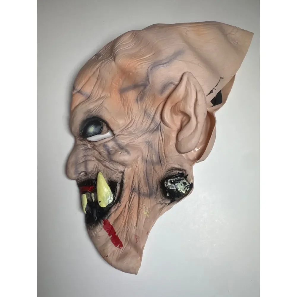 Rubies Costume Company vampyrin vinyl